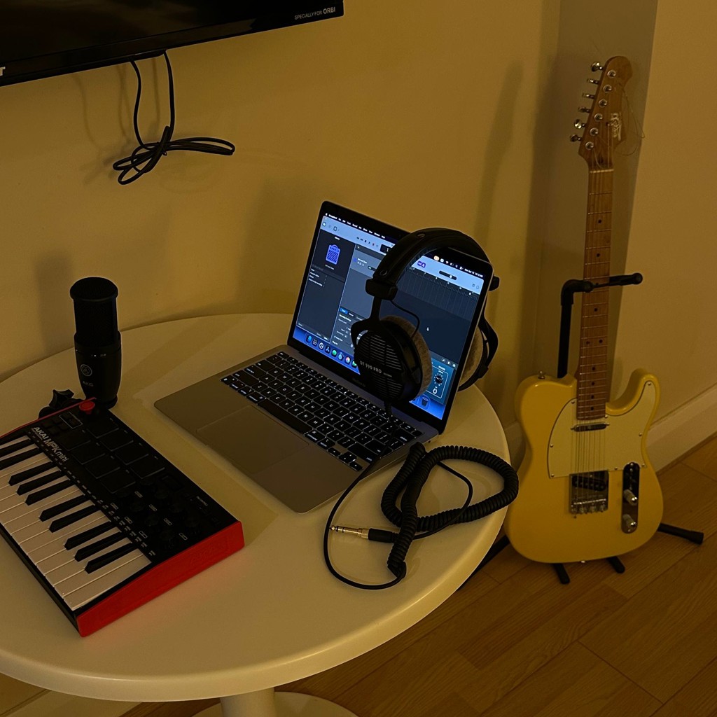 Микрофон конденсаторный AKG P120