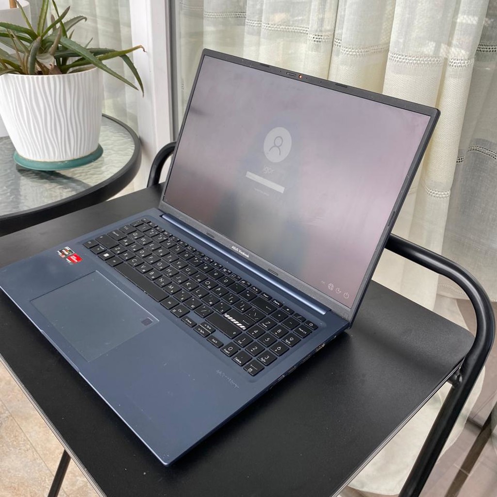 Asus Vivobook 16X