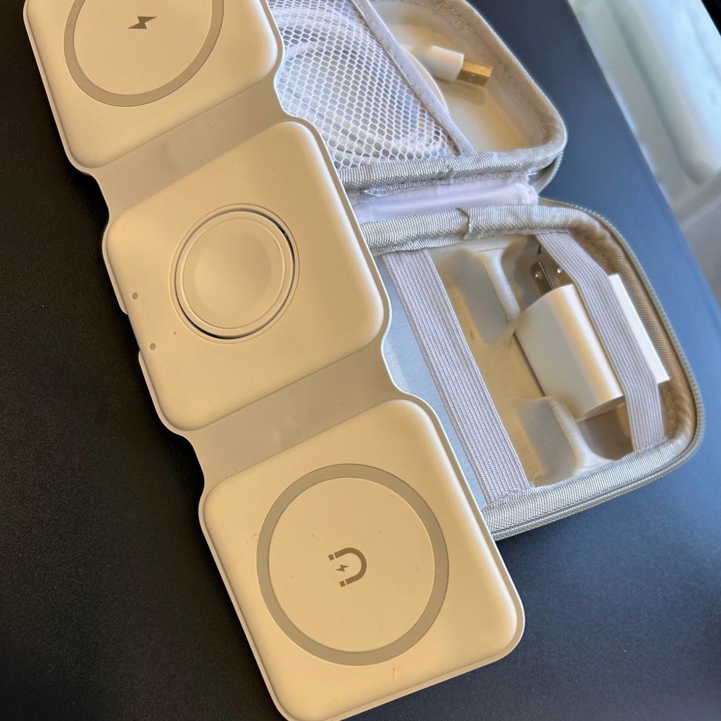 Magnetic Foldable 3-in-1 Mag-Safe Charger
