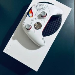 Xbox Series S + геймпад Starfield - фото 3