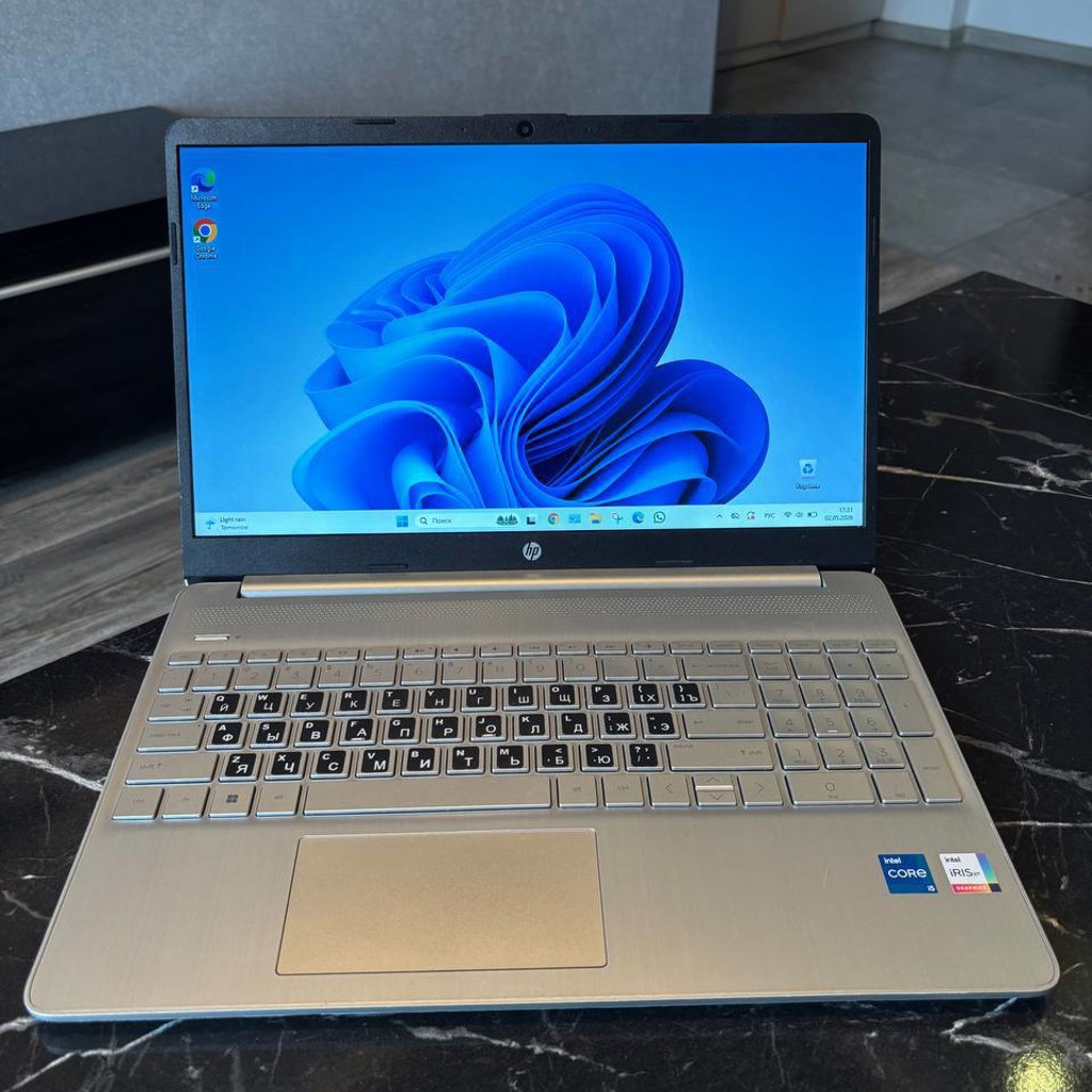 Ноутбук HP 15-dy4013dx