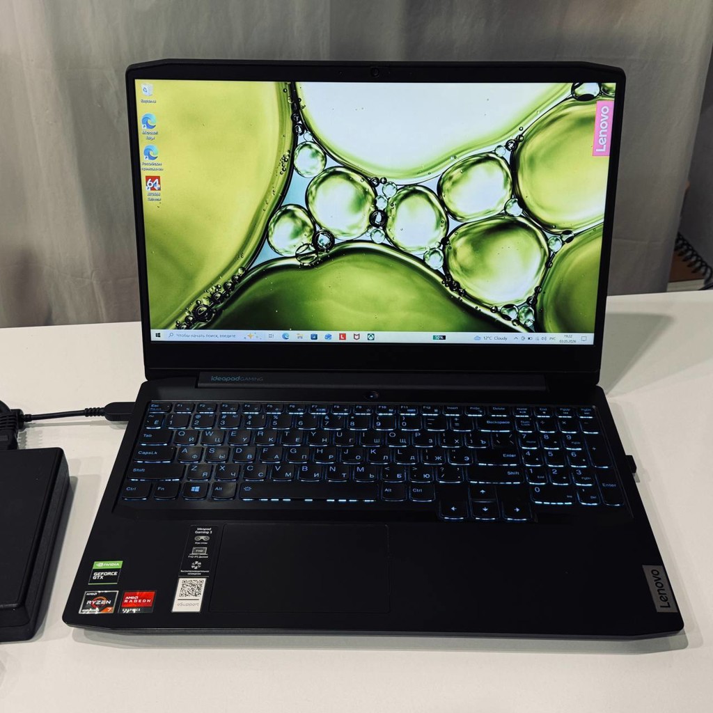 Ноутбук Lenovo IdeaPad Gaming 3 15ARH05