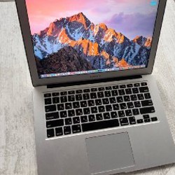MacBook Air 13' (2017) - фото 2
