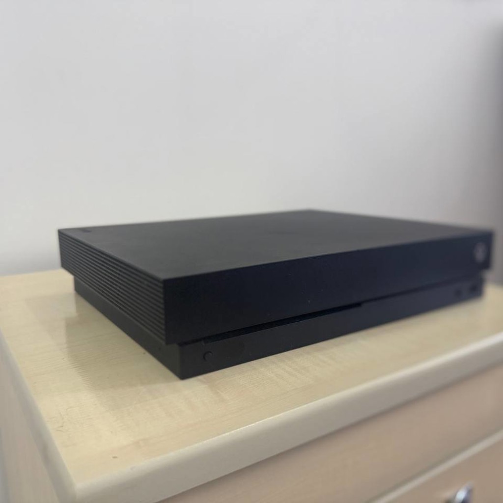 Xbox One X