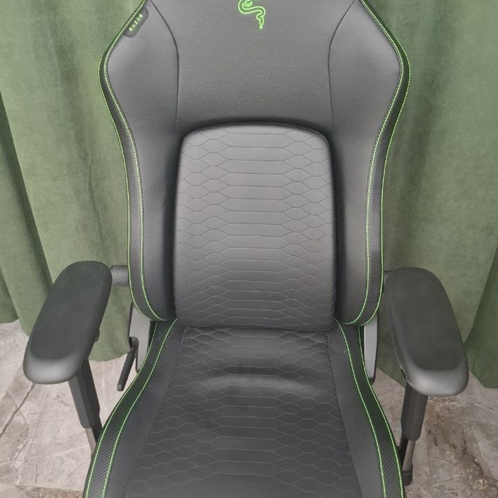 Компьютерное кресло Razer Iskur V2 NewGen