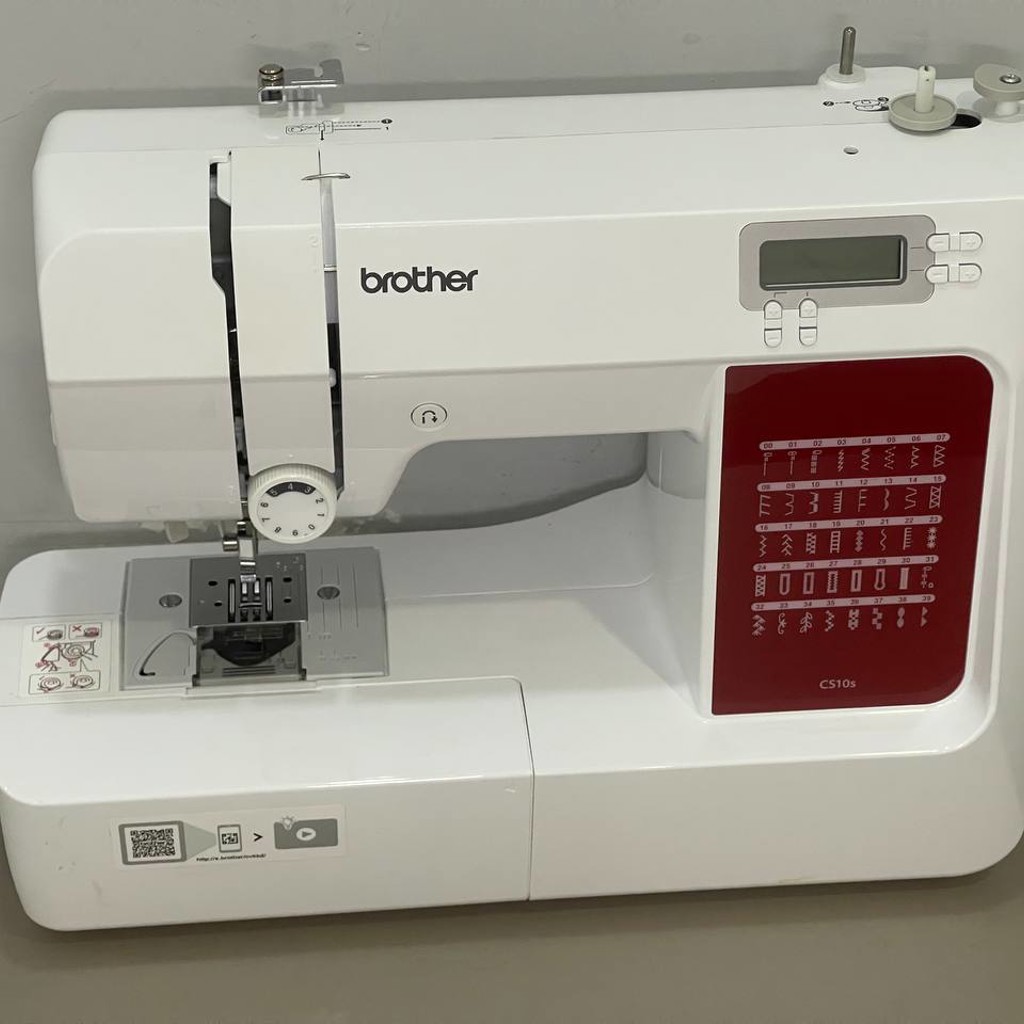 Швейная машинка Brother CS10s