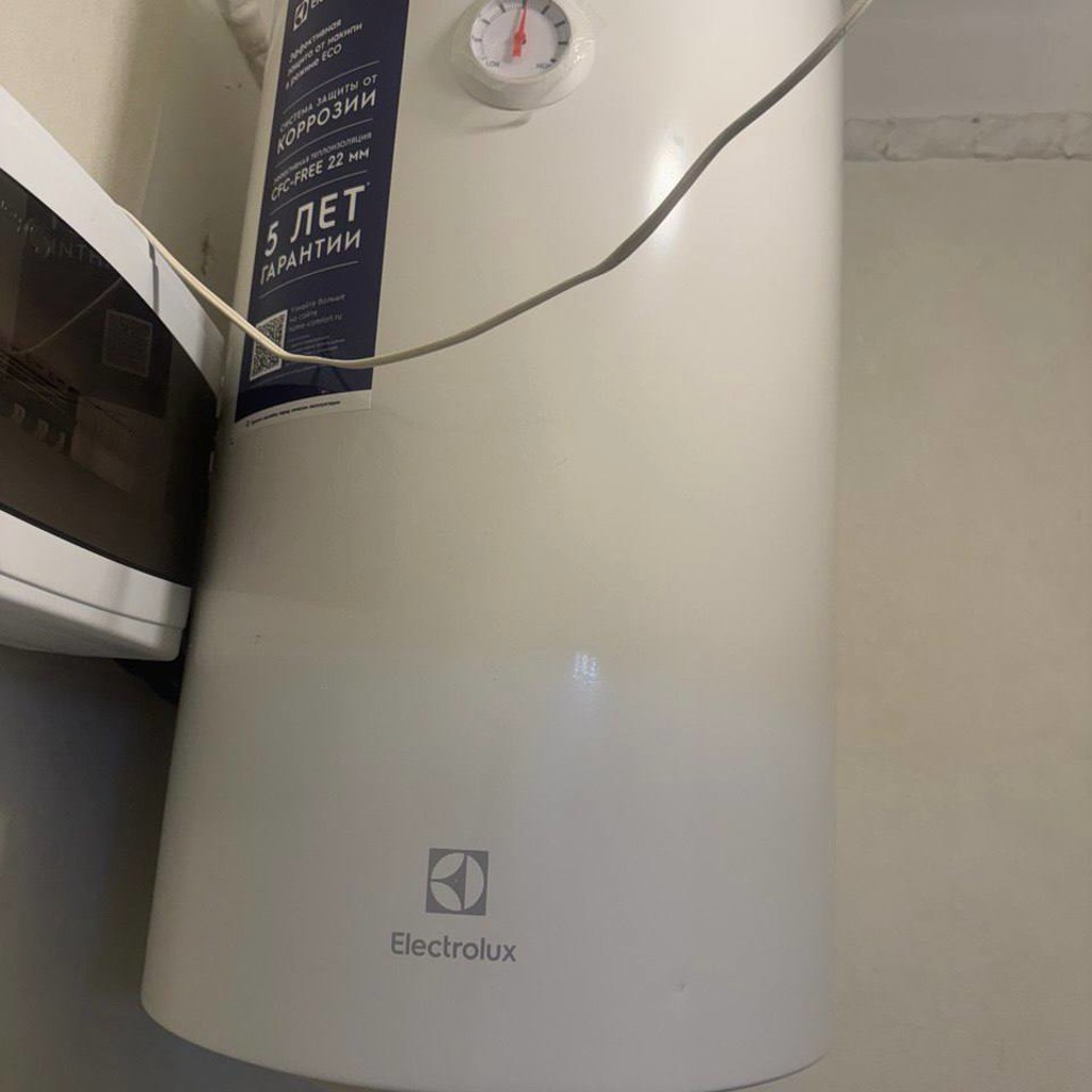 Водонагреватель Electrolux