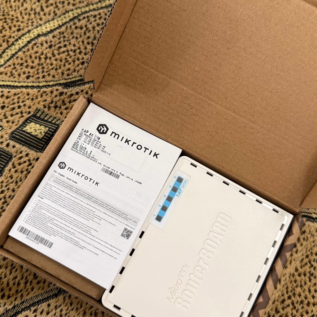 Router MicroTik hAP ac lite