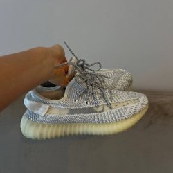 Кроссовки Yeezy - фото 2