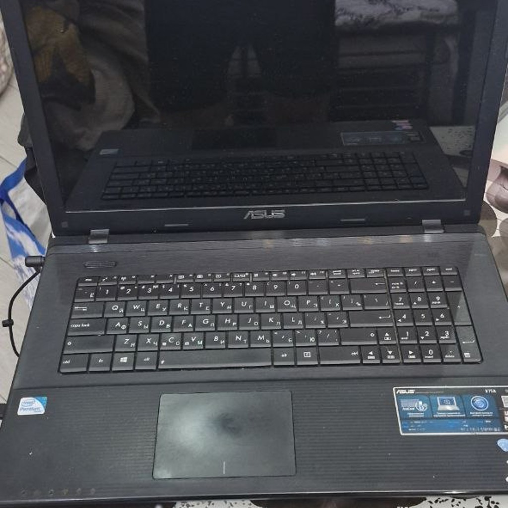 Ноутбук ASUS X75A