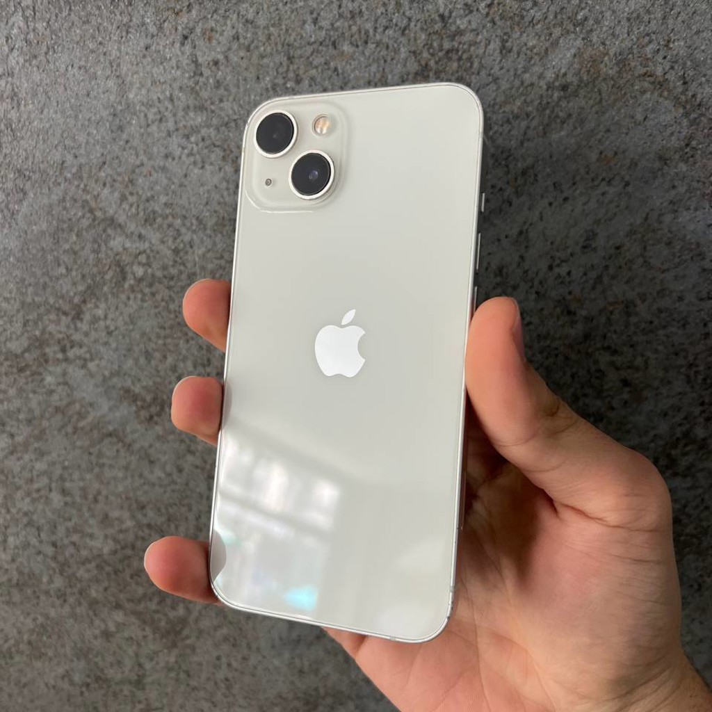 Apple iPhone 13
