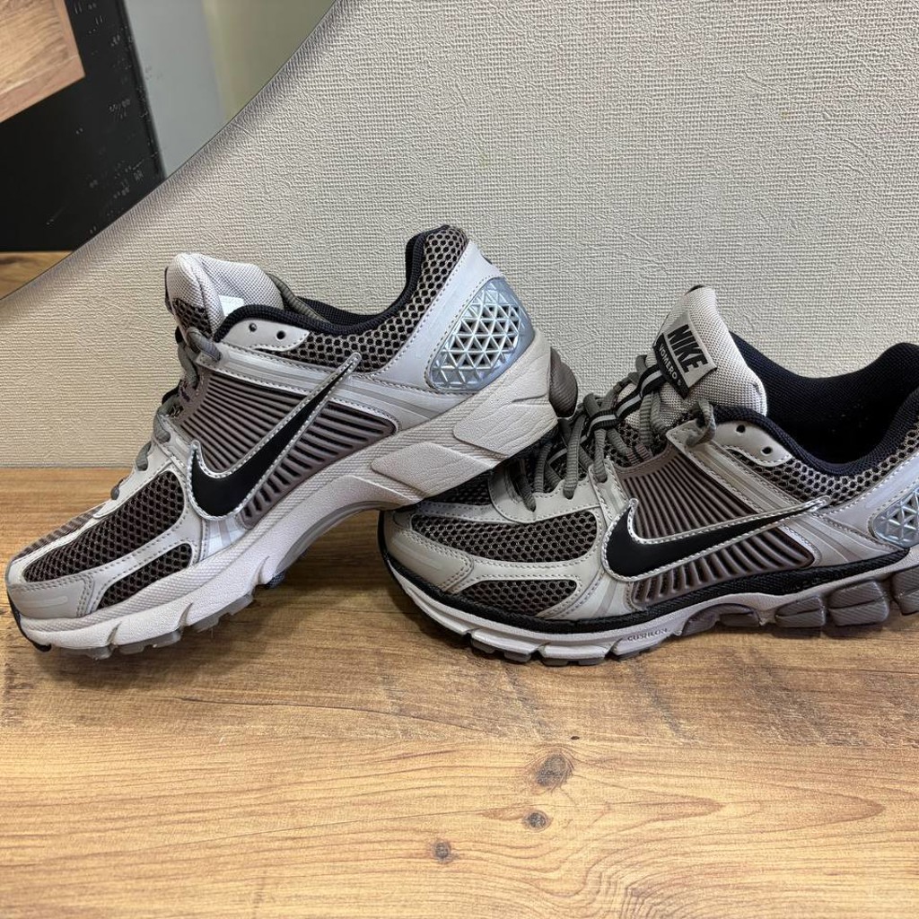 Кроссовки Nike Zoom Vomero 5