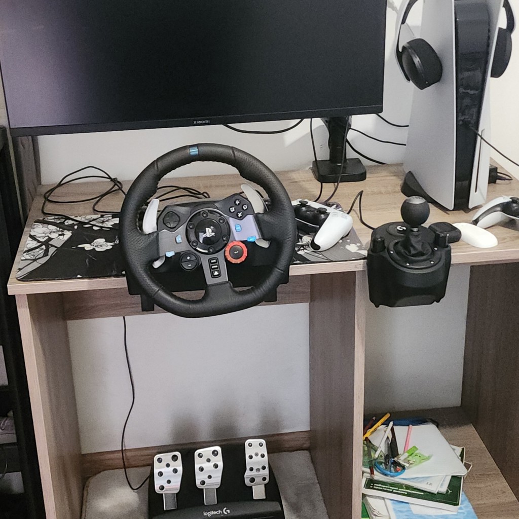 Игровой руль Logitech G29