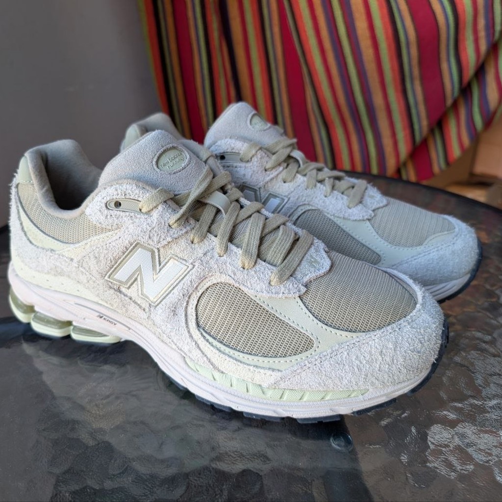Кроссовки New Balance 2002
