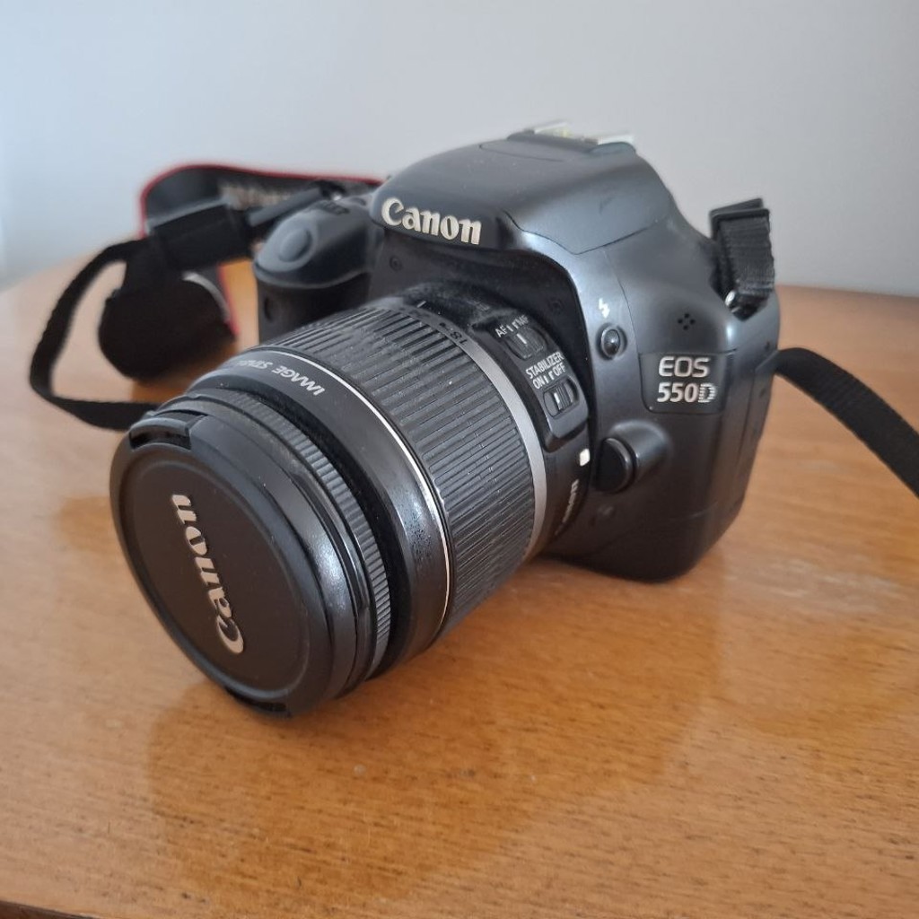 Камера Canon EOS 550D