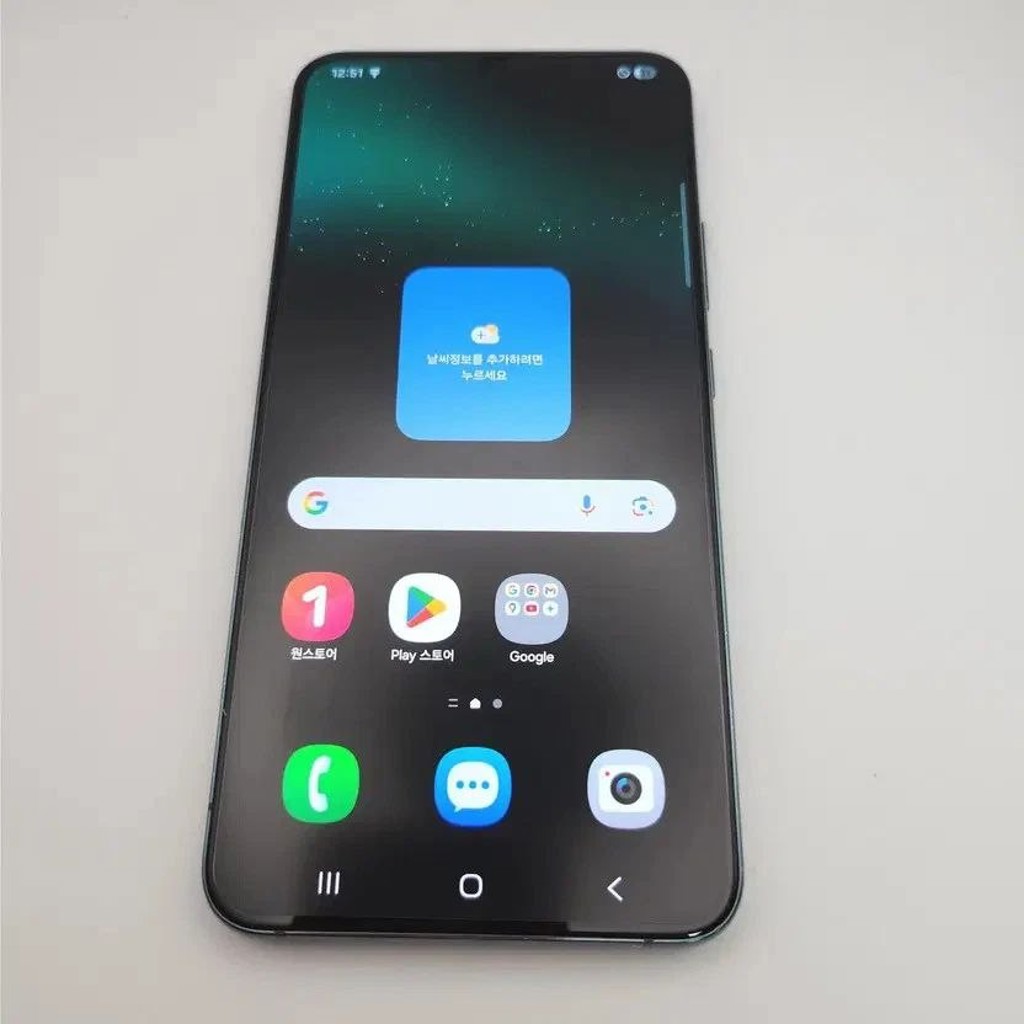 SAMSUNG GALAXY S22