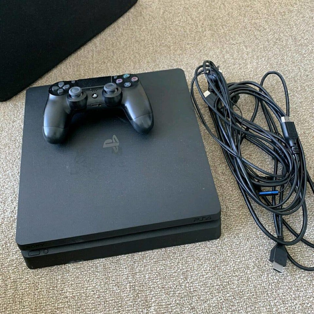 PlayStation 4 Slim