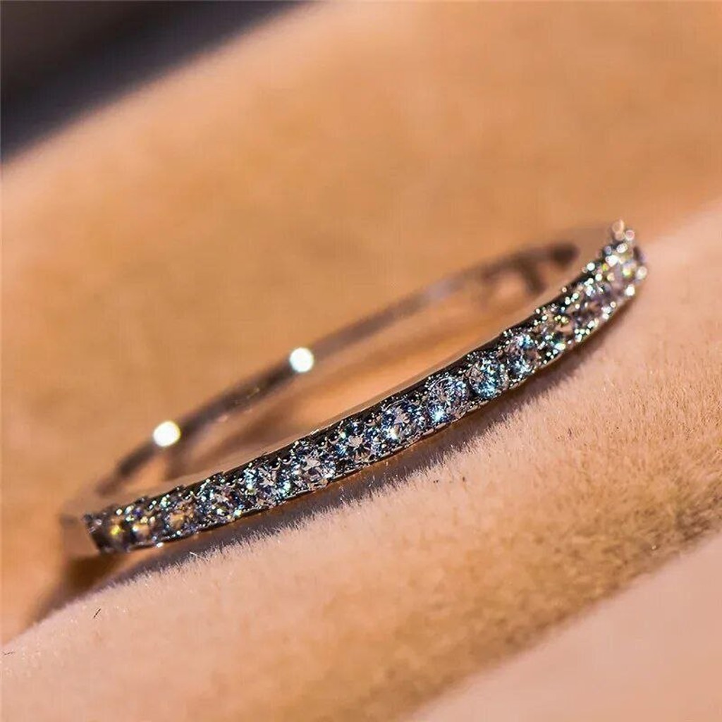 Серебряное кольцо