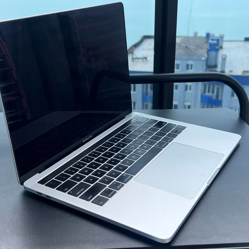 MacBook Pro 13” 2017