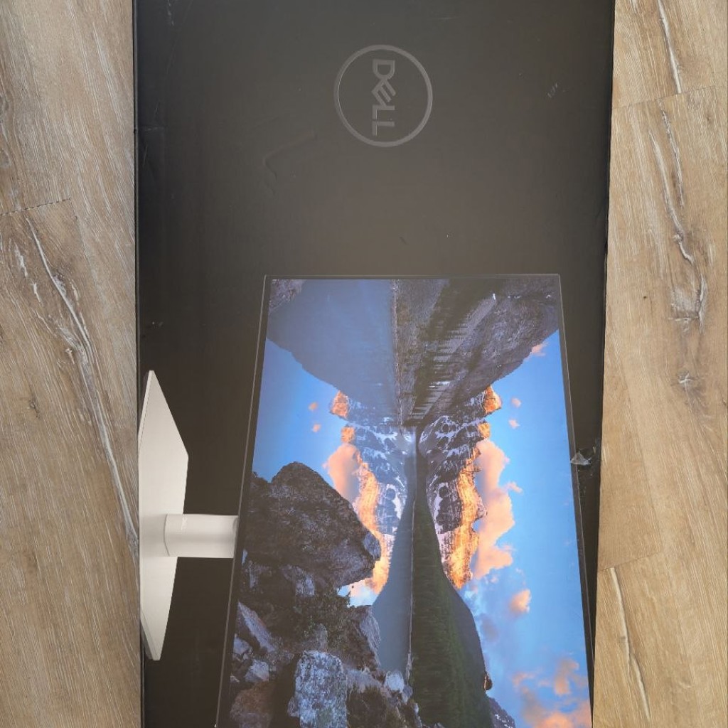 Монитор Dell U2722DE