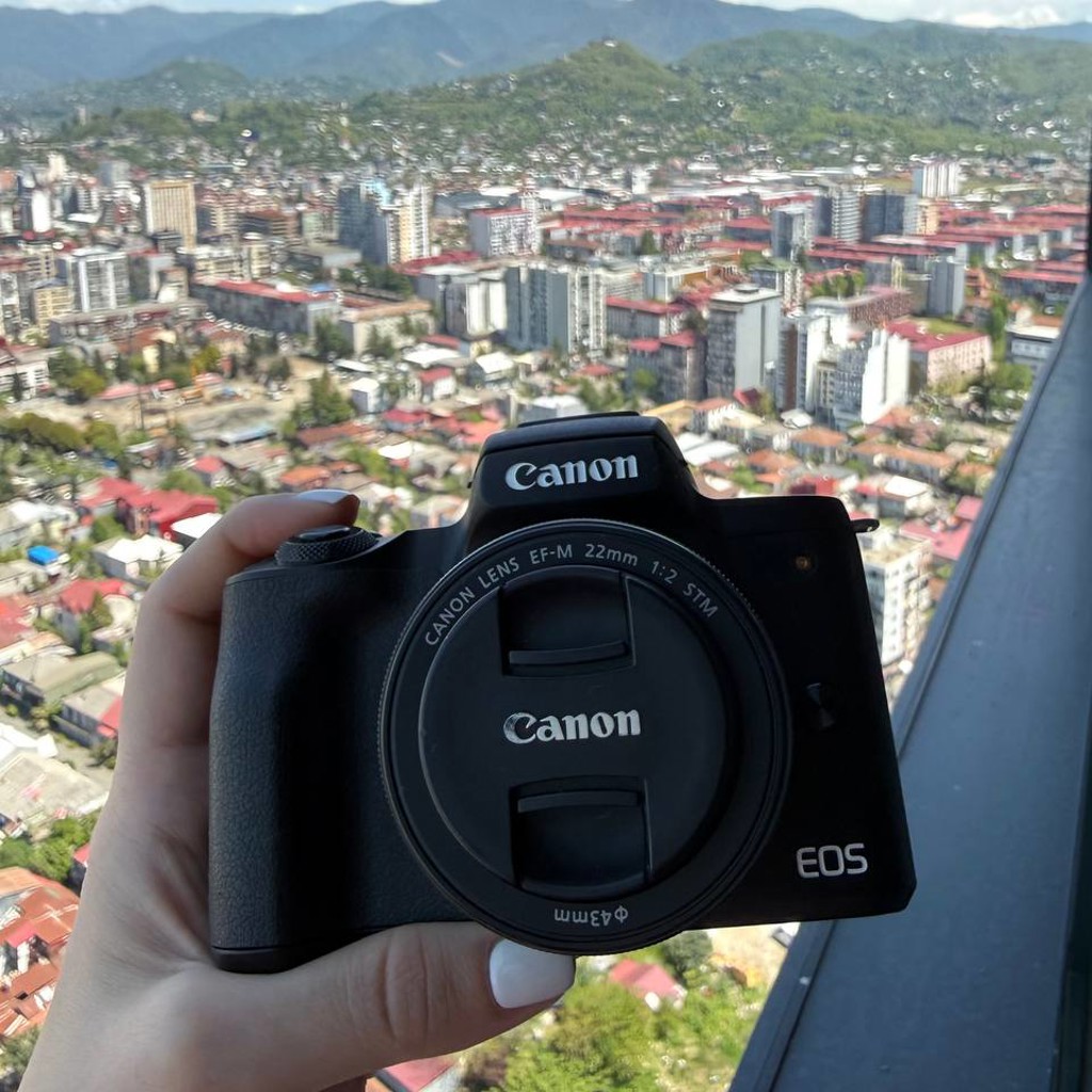 Объектив Canon EF-M 22mm f/2 STM