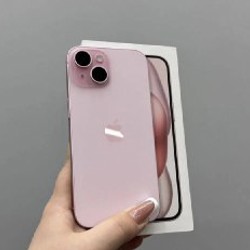 IPhone 15 Pink - фото 1