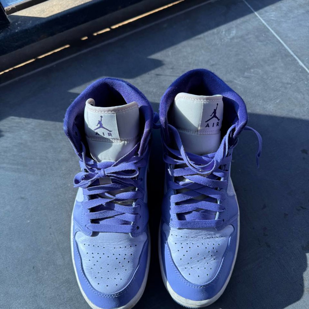 Air Jordan 1 Mid «Action Grape»