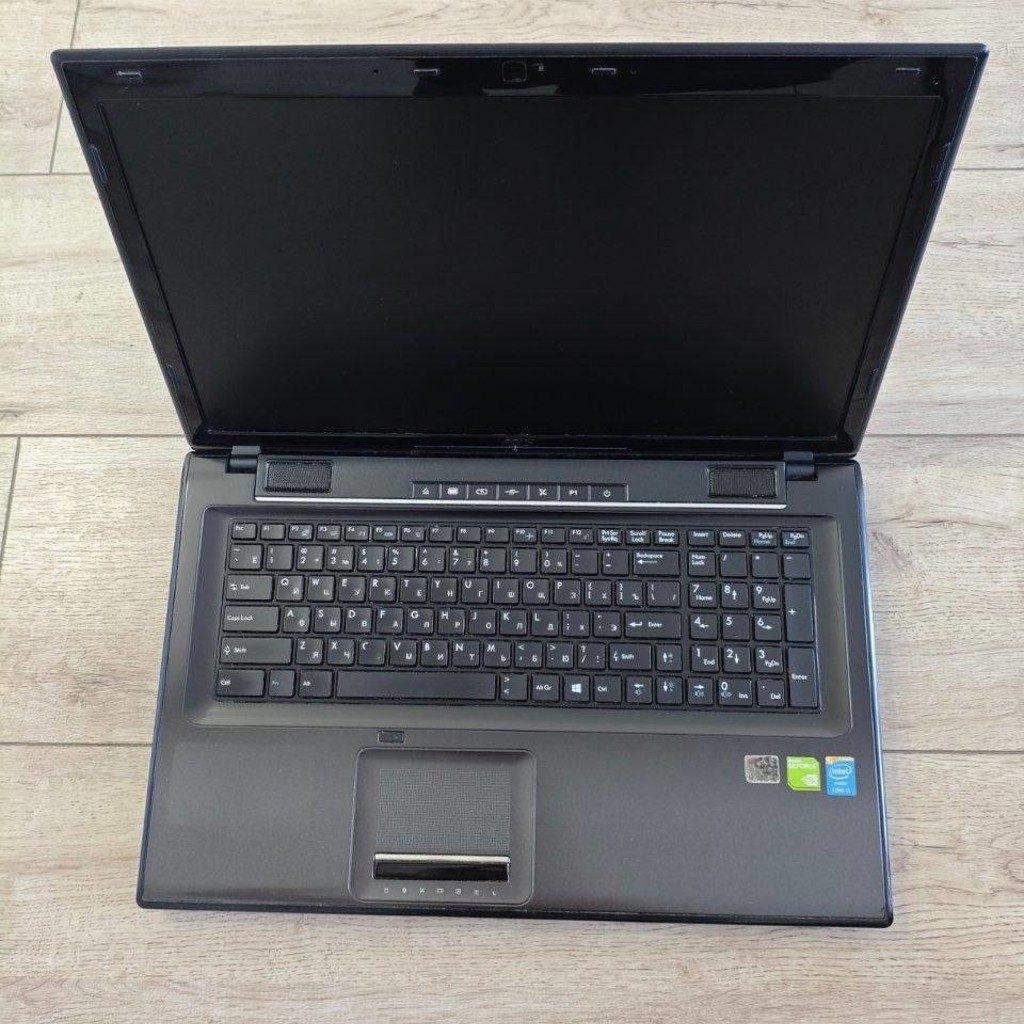 Ноутбук MSI MS-1758