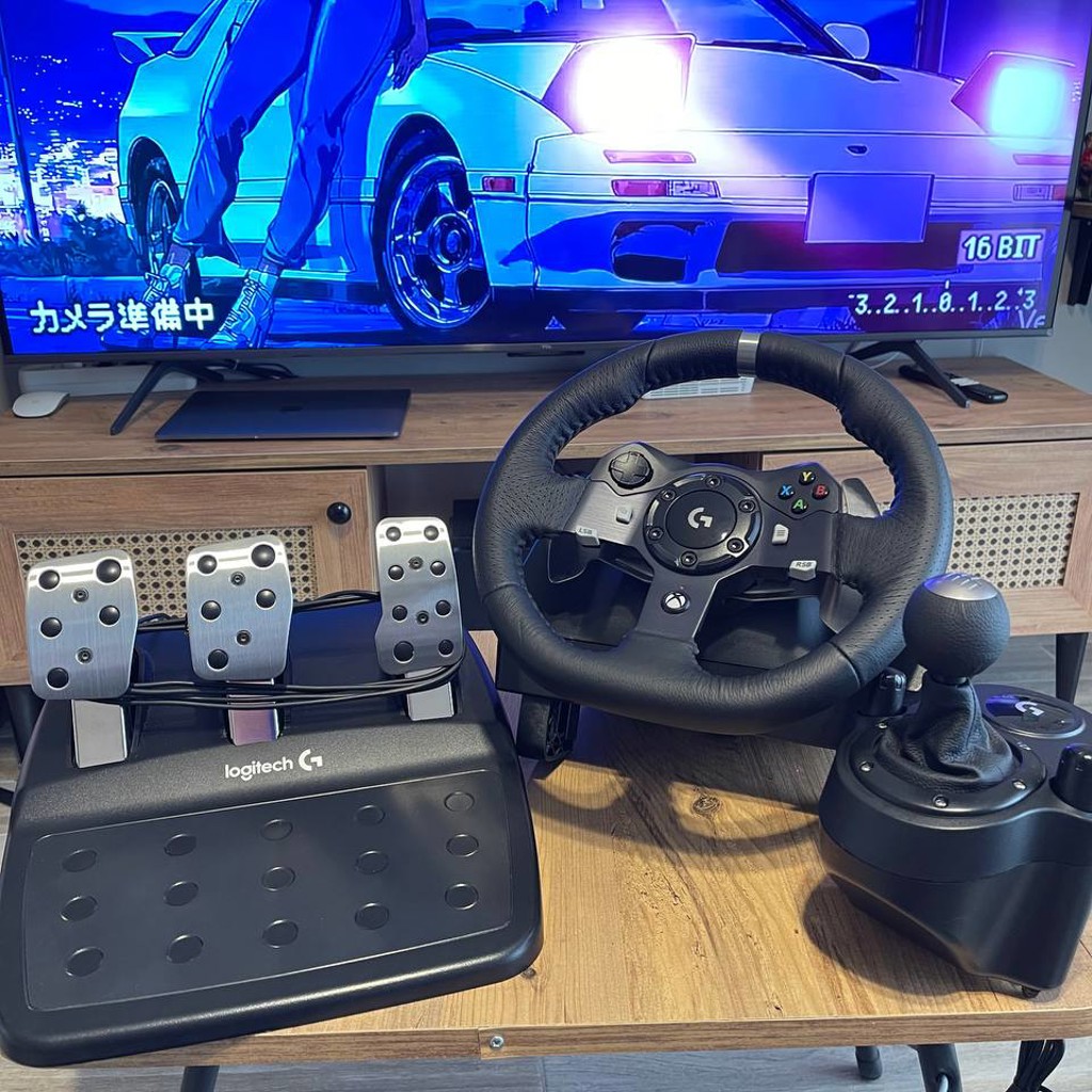 Игровой руль Logitech G920 Driving Force