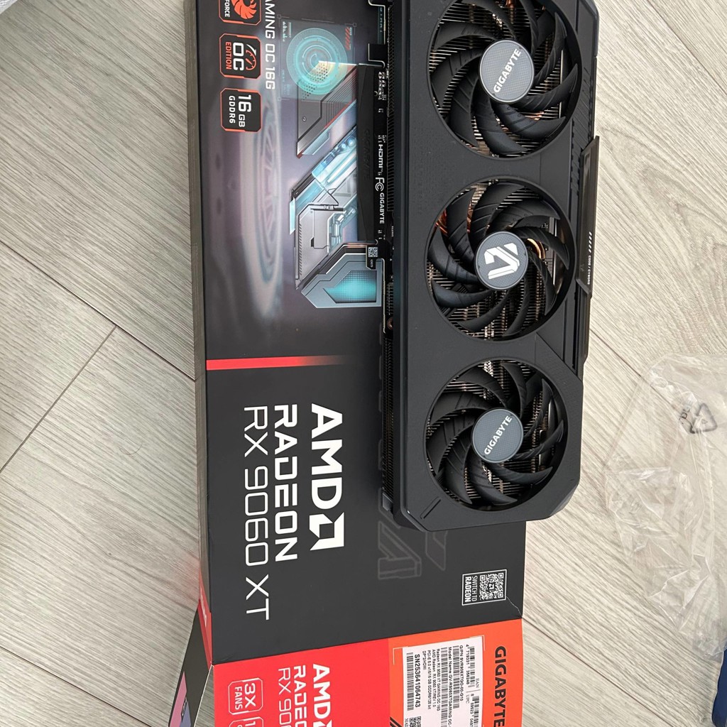 RX 9060 XT 16GB