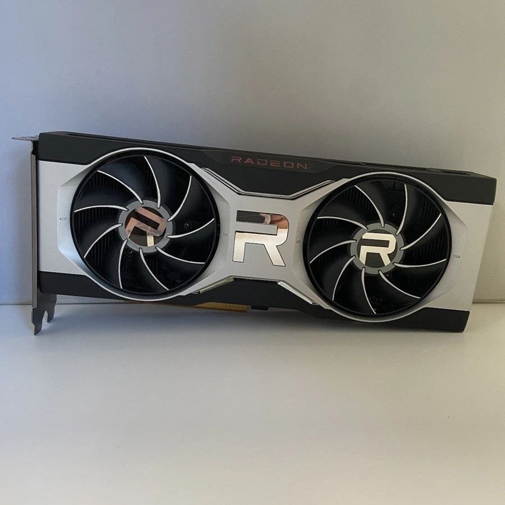 Видеокарта AMD Radeon 6700XT