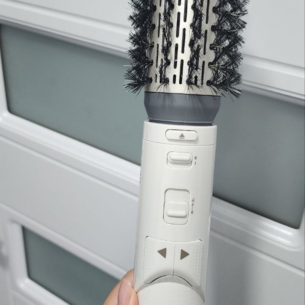 Фен-щетка Philips