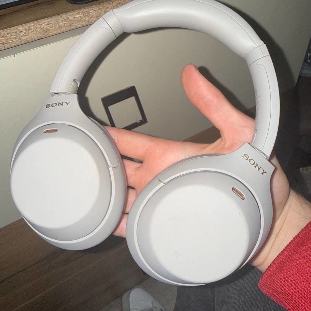Наушники Sony WH1000XM4