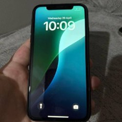 Телефон iPhone XR - фото 2