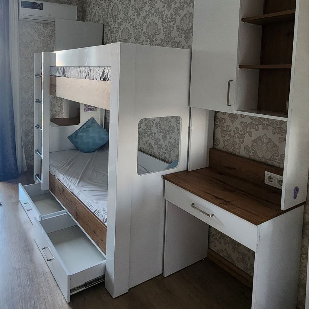Двухъярусная детская кровать + рабочая зона