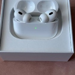 AirPods Pro (2nd generation, USB-C) - фото 2