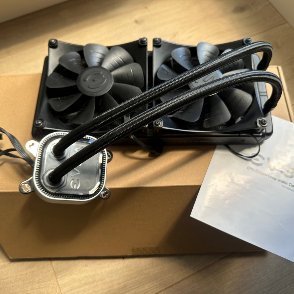 Водяная система охлаждения EVGA CLC280