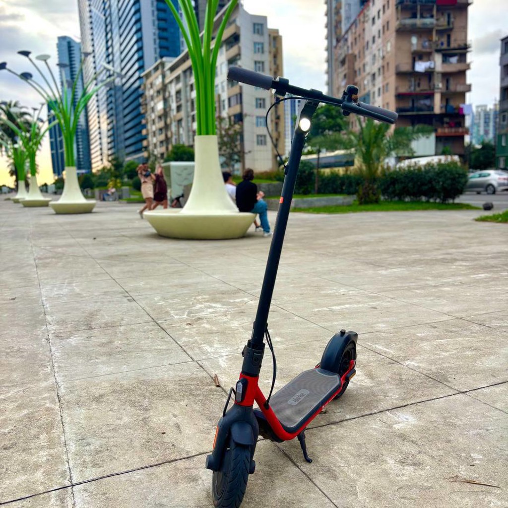 Электросамокат Ninebot D18