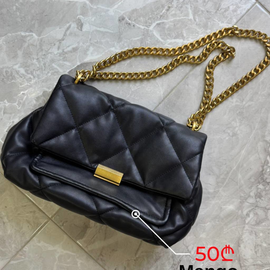 Сумки и лоферы Guess