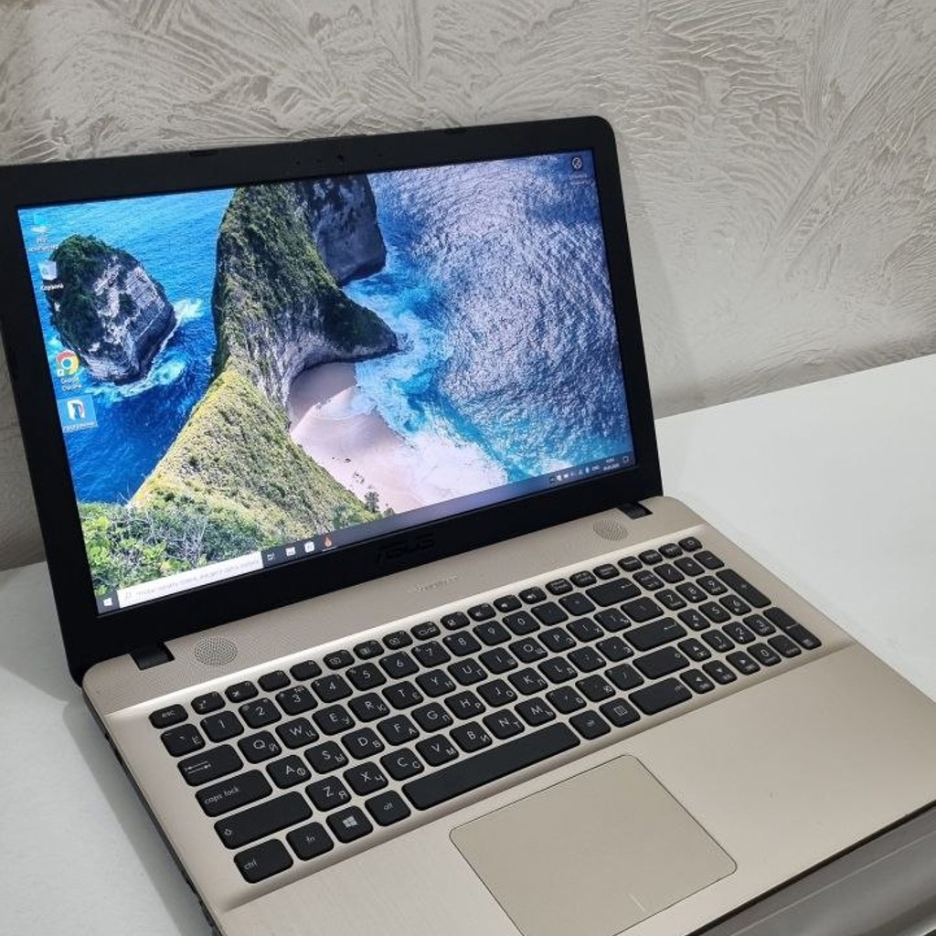 Ноутбук Asus K541
