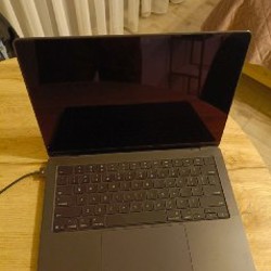 Macbook M5 Pro - фото 2