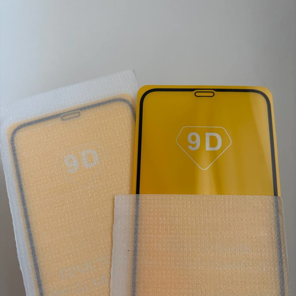 Ударопрочные стекла на iPhone 11