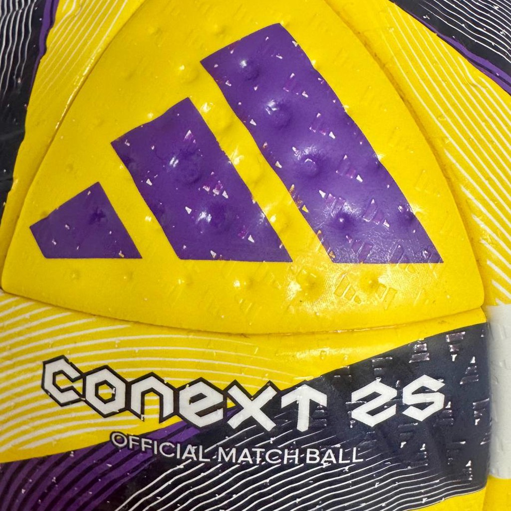 Мяч футбольный adidas Conext 25