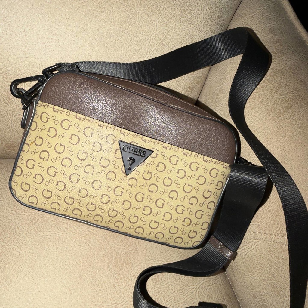 Мужская сумка от GUESS