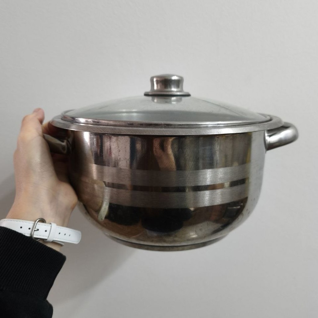 Кастрюля из нержавеющей стали