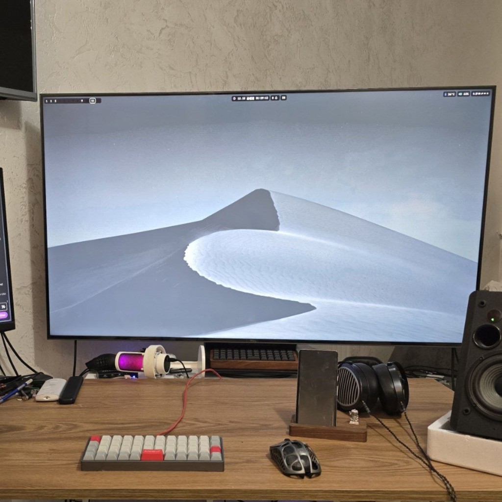 Телевизор TCL C755
