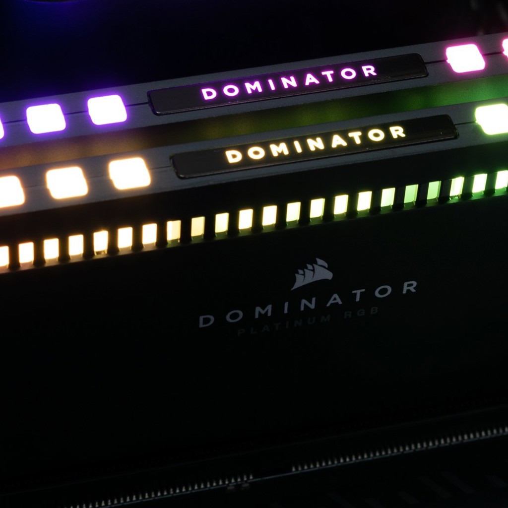 Оперативная память Corsair Dominator