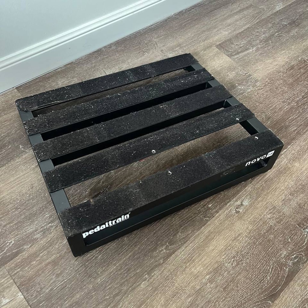 Педалборд Pedaltrain Novo 18