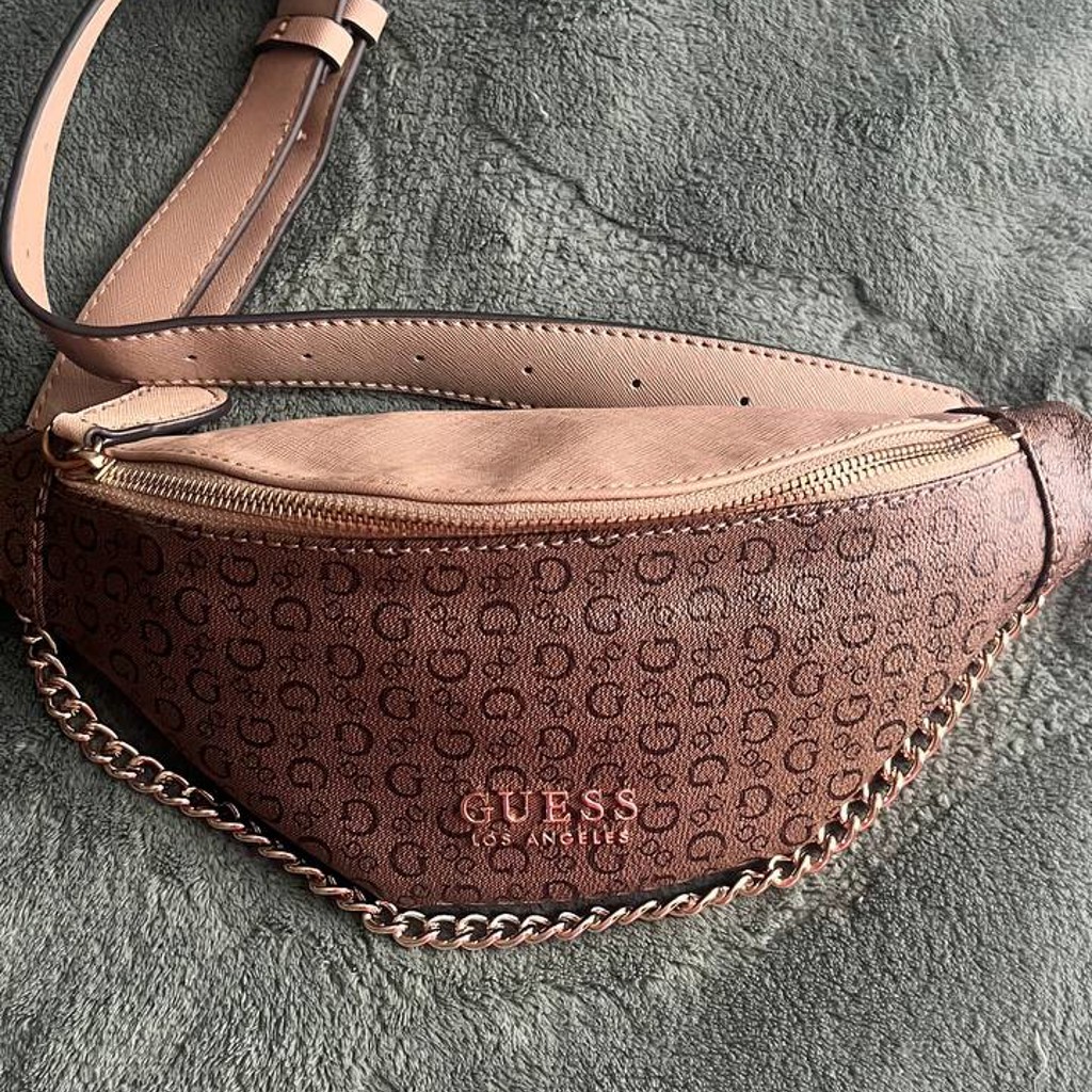 Бананка Guess