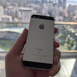 IPhone SE - фото 2